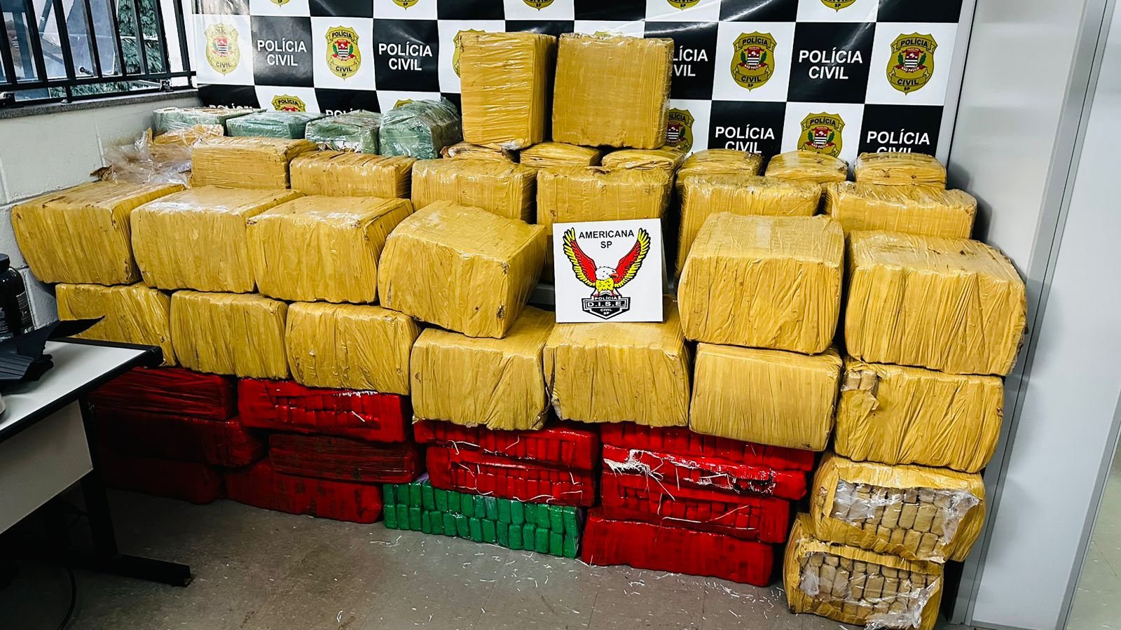 Dise de Americana apreende mais de 1 tonelada de maconha