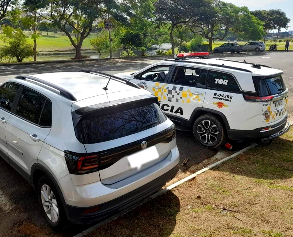 Homem é detido com veículo roubado na rodovia Santos Dumont