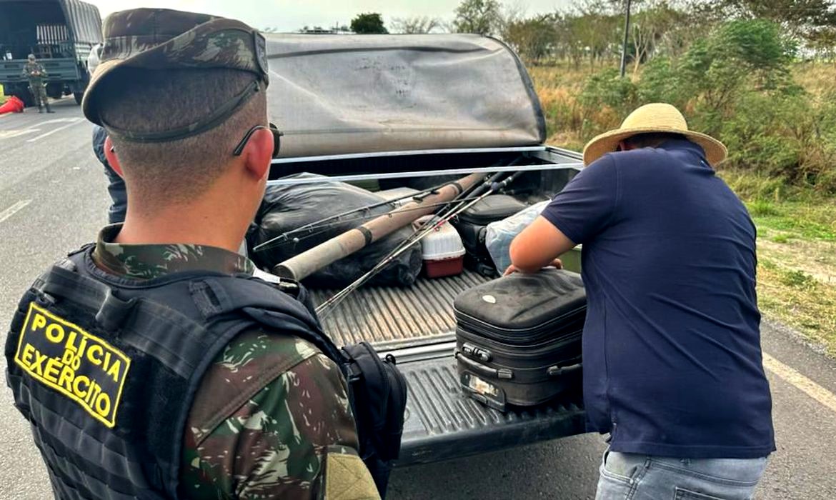 Forças Armadas combatem crimes na fronteira com Bolívia e Paraguai