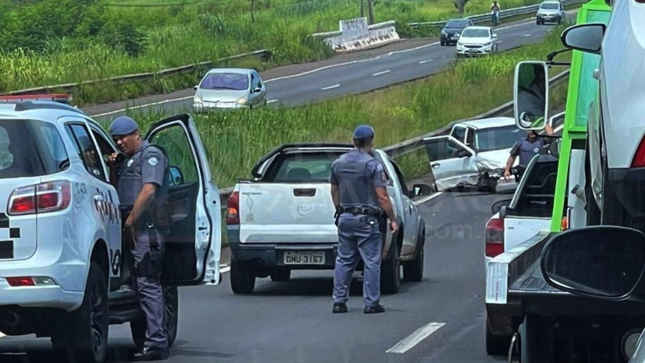 Motorista tem mal súbito e sofre acidente em rodovia de Americana (2)