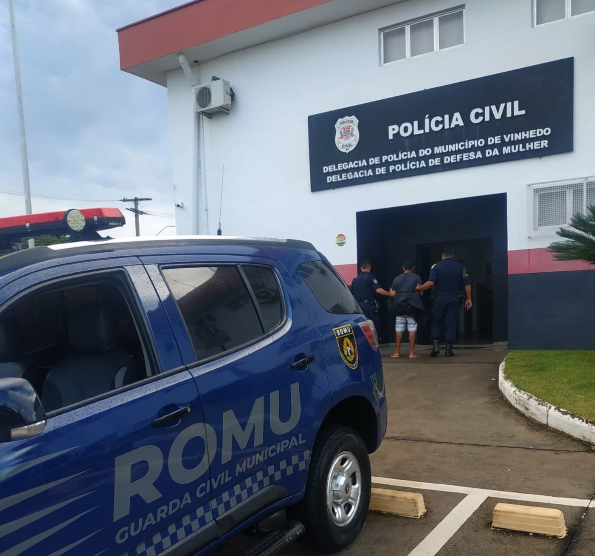 Traficante é detido com drogas em campo de bocha de Vinhedo