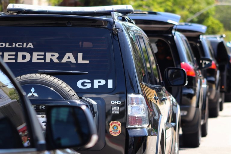 Operação da PF contra o tráfico internacional de cocaína prende alvos em Piracicaba e Rafard