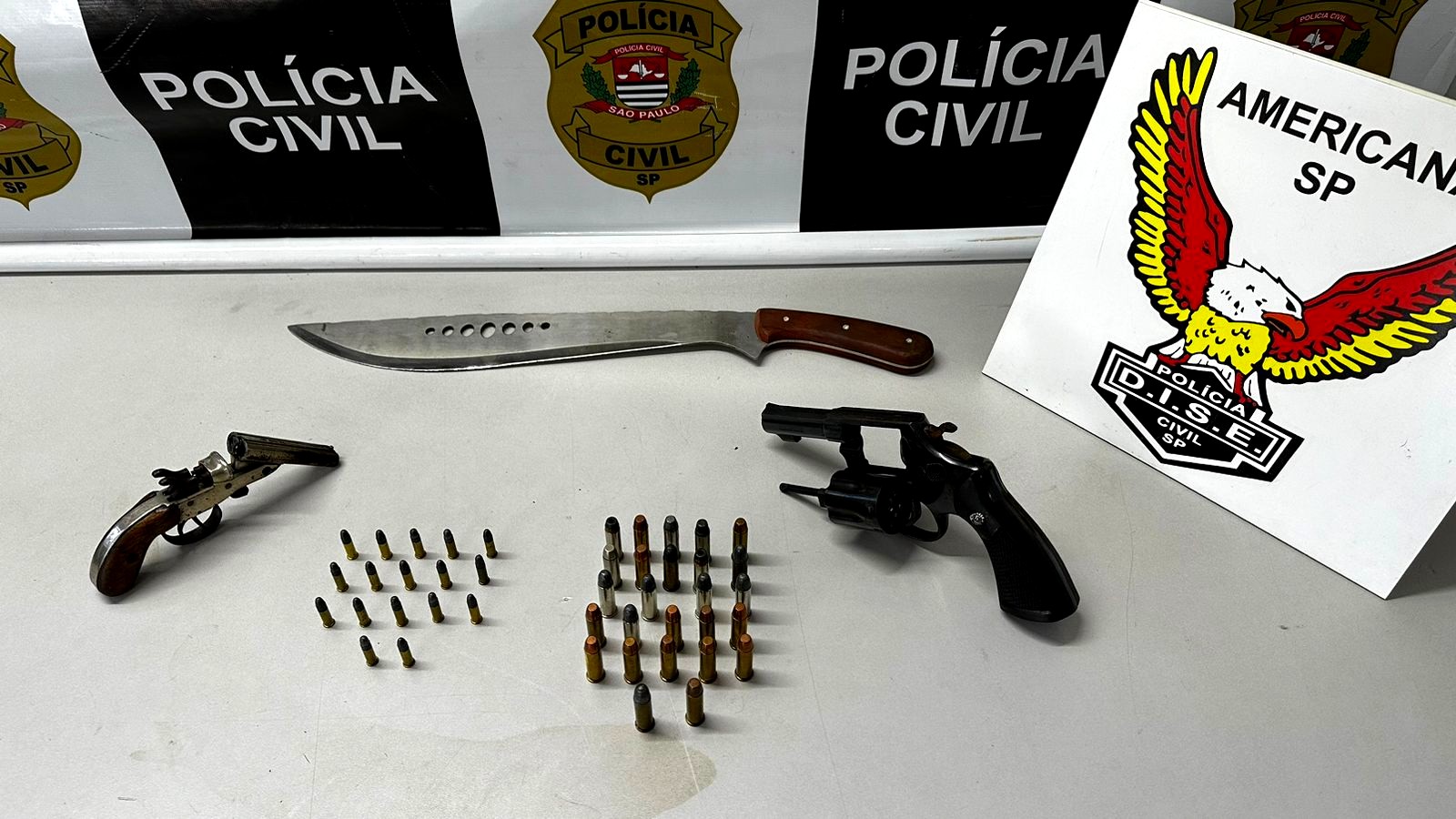 Dise de Americana apreende armas e munições no Cidade Jardim II após denúncia