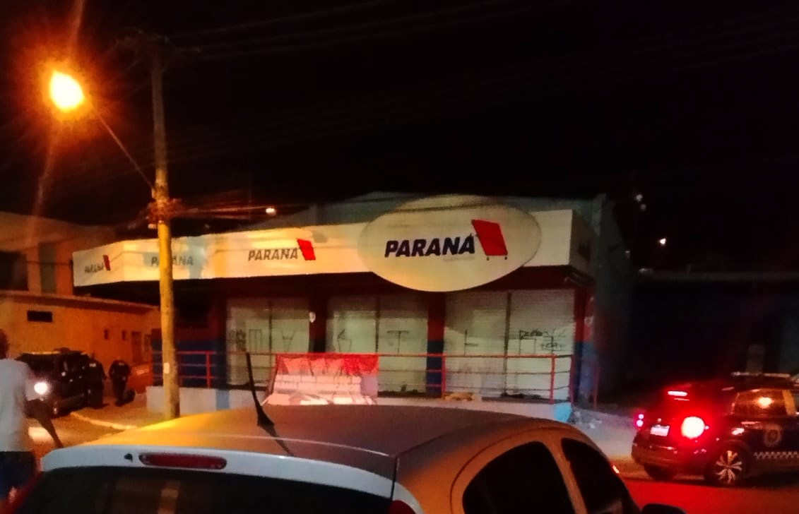 Ladrão deixa filho no carro enquanto comete furto em supermercado de Nova Odessa